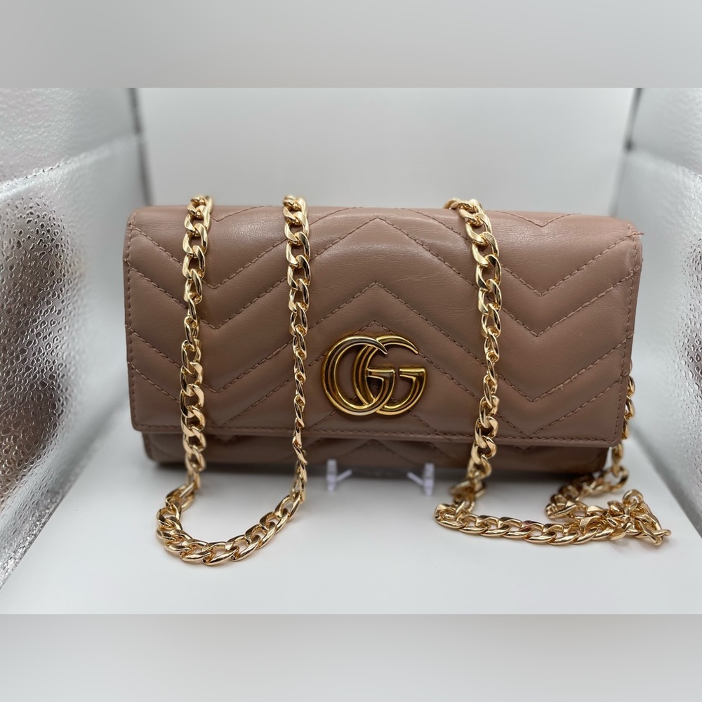 Gucci Marmont Leather Continental Chevron Wallet LIKE NEW 100% Authentic